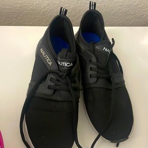 Nautica running shoes